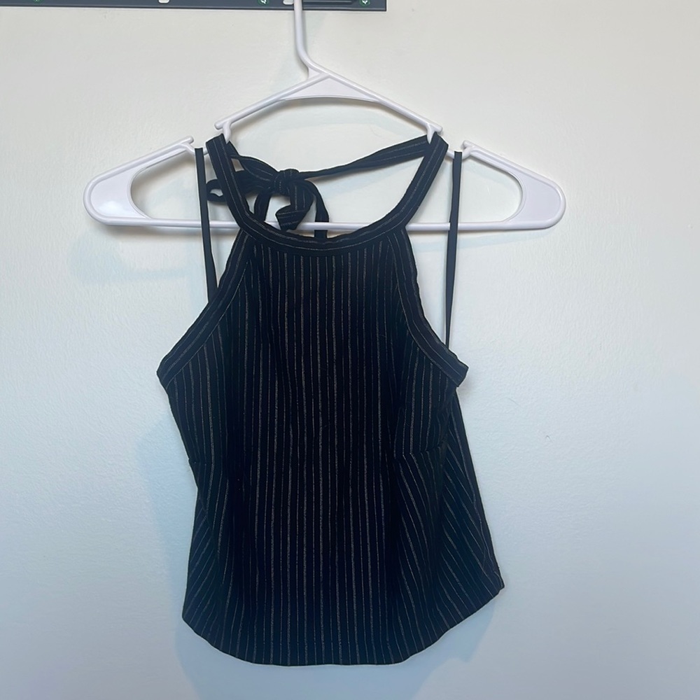 Cute vertical stripe halter crop top